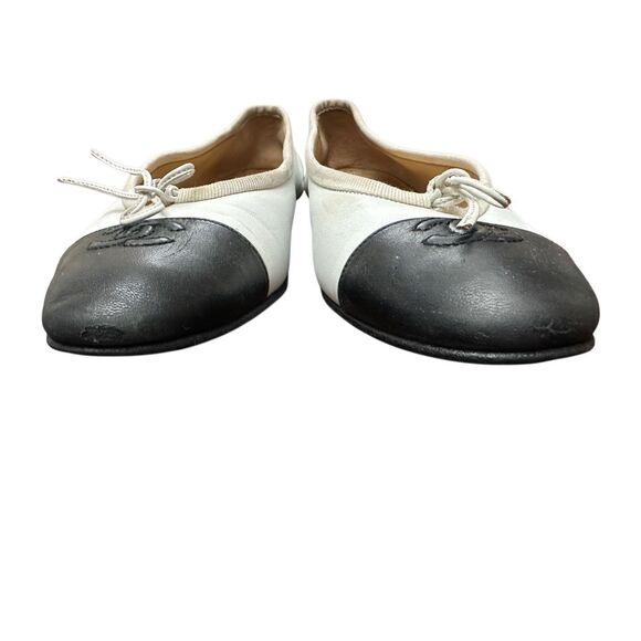 CHANEL Interlocking CC Logo Leather Ballet Flats Women's Size:38 US 7.5 - Picture 5 of 9